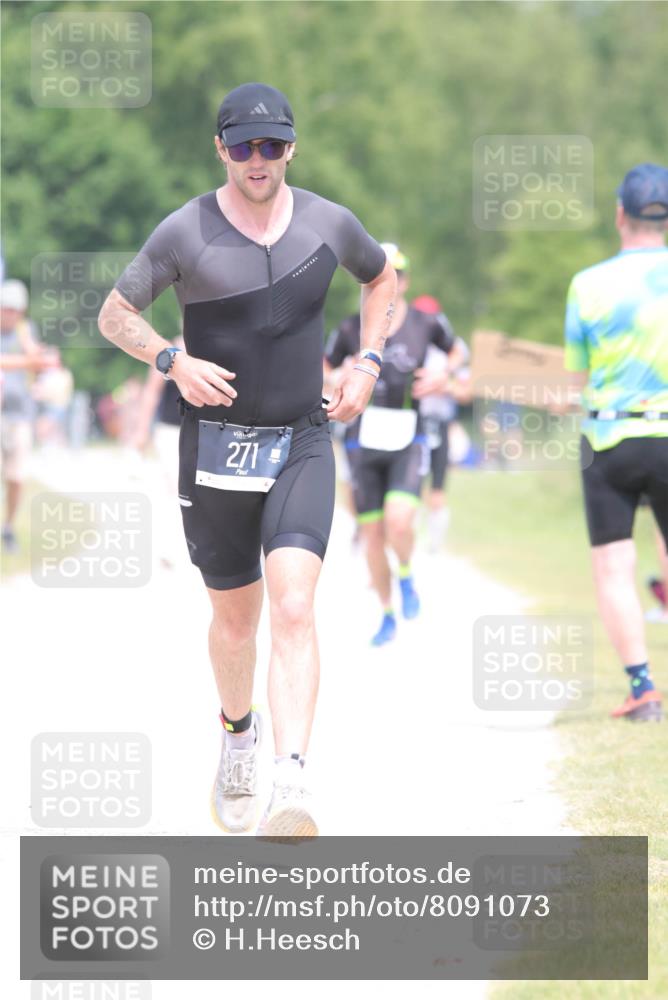22.06.2025 - Viking Triathlon H.Heesch http://msf.ph/oto/8091073 22.06.2025 15:10:59 Laufen 271, 365 meine-sportfotos.de