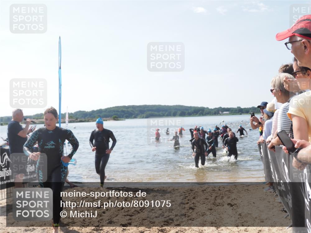 22.06.2025 - Viking Triathlon MichiJ http://msf.ph/oto/8091075 22.06.2025 10:38:29 Schwimmen 22, 85, 89, 156, 209, 215, 269, 398, 419, 428, 447, 509, 535, 601, 603, 659, 662 meine-sportfotos.de