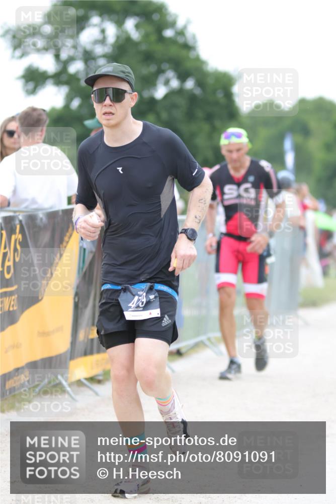 22.06.2025 - Viking Triathlon H.Heesch http://msf.ph/oto/8091091 22.06.2025 16:02:13 Laufen 283, 479, 493 meine-sportfotos.de