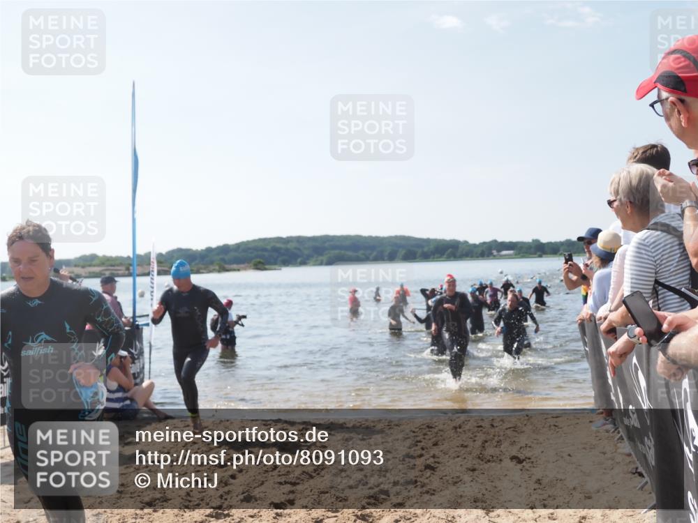 22.06.2025 - Viking Triathlon MichiJ http://msf.ph/oto/8091093 22.06.2025 10:38:30 Schwimmen 22, 85, 156, 215, 269, 398, 419, 428, 447, 509, 535, 601, 603, 659, 662 meine-sportfotos.de