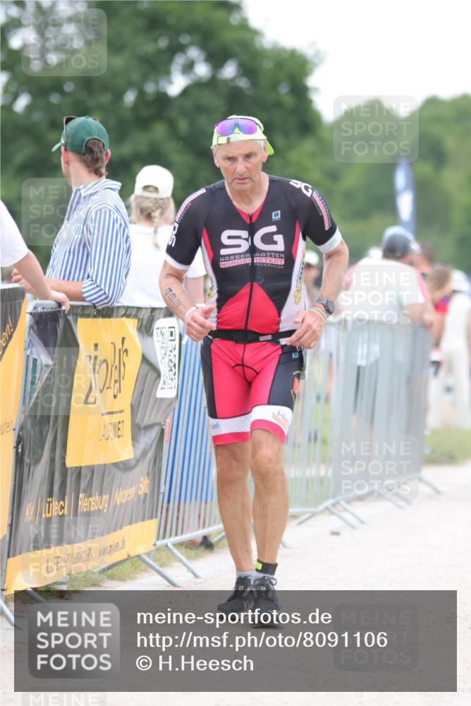 22.06.2025 - Viking Triathlon H.Heesch http://msf.ph/oto/8091106 22.06.2025 16:02:14 Laufen 206, 283, 479, 493 meine-sportfotos.de