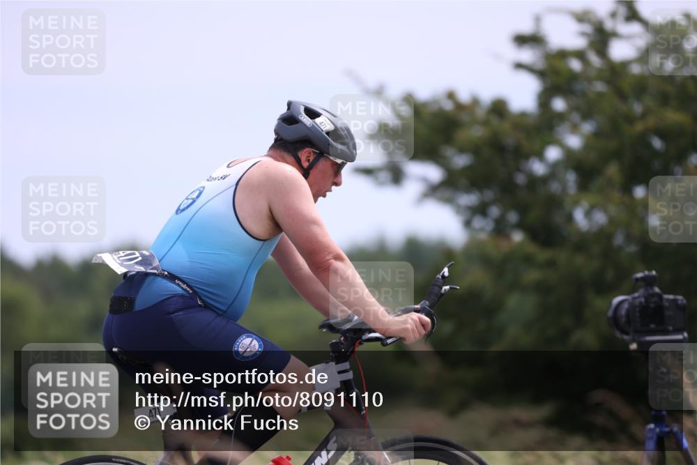 22.06.2025 - Viking Triathlon Yannick Fuchs http://msf.ph/oto/8091110 22.06.2025 13:26:45 Radfahren 471, 498 meine-sportfotos.de