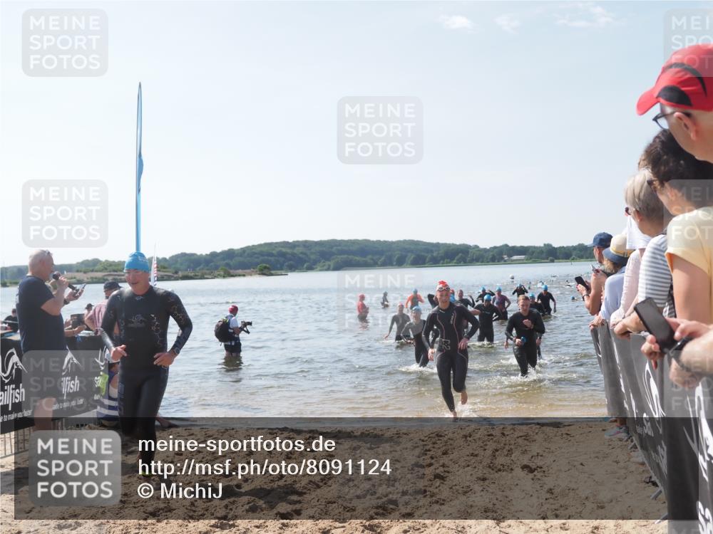 22.06.2025 - Viking Triathlon MichiJ http://msf.ph/oto/8091124 22.06.2025 10:38:31 Schwimmen 22, 85, 156, 215, 269, 398, 419, 428, 447, 509, 535, 601, 603, 659, 662 meine-sportfotos.de