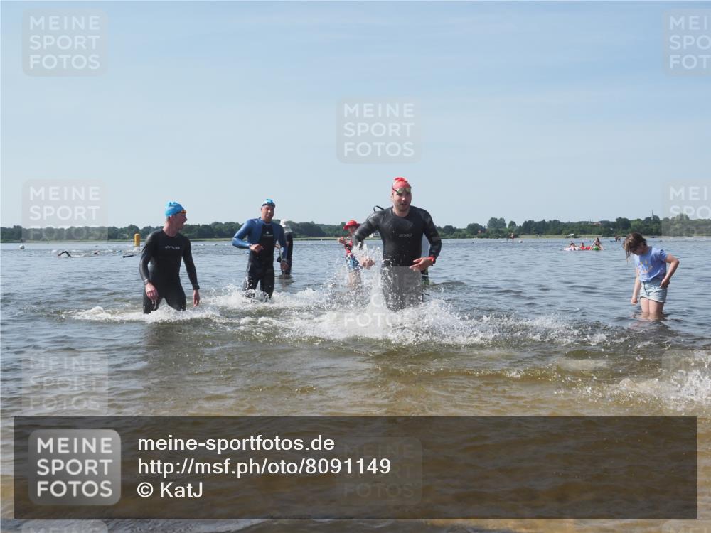22.06.2025 - Viking Triathlon KatJ http://msf.ph/oto/8091149 22.06.2025 10:27:09 Schwimmen 52, 81, 145, 288, 623 meine-sportfotos.de