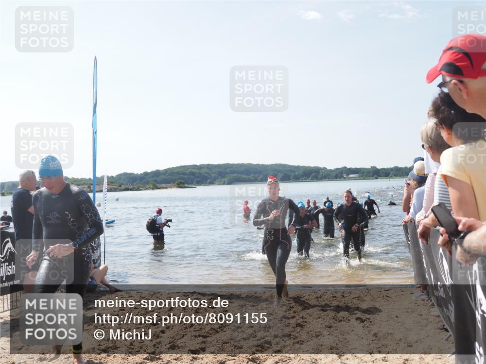 22.06.2025 - Viking Triathlon MichiJ http://msf.ph/oto/8091155 22.06.2025 10:38:31 Schwimmen 22, 85, 156, 215, 269, 398, 419, 428, 447, 509, 535, 601, 603, 659, 662 meine-sportfotos.de