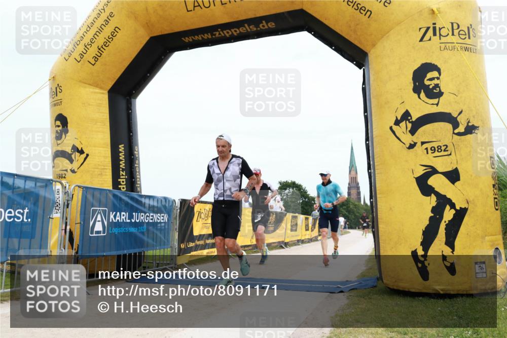22.06.2025 - Viking Triathlon H.Heesch http://msf.ph/oto/8091171 22.06.2025 13:42:42 Laufen 68, 146, 207, 323 meine-sportfotos.de