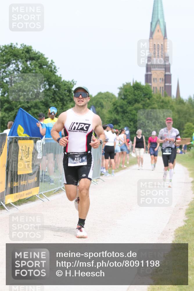 22.06.2025 - Viking Triathlon H.Heesch http://msf.ph/oto/8091198 22.06.2025 15:11:10 Laufen 365, 462, 481 meine-sportfotos.de