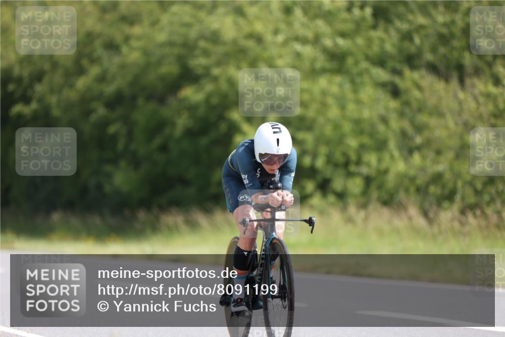 22.06.2025 - Viking Triathlon Yannick Fuchs http://msf.ph/oto/8091199 22.06.2025 11:09:09 Radfahren 15, 66, 159, 186, 199, 272, 327, 369, 447, 621, 627 meine-sportfotos.de