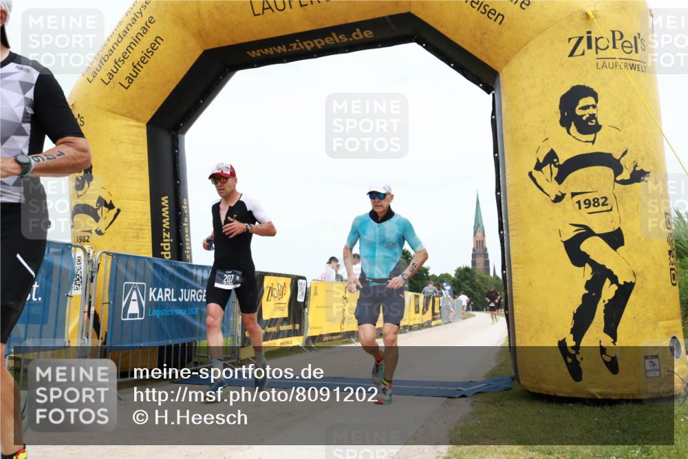 22.06.2025 - Viking Triathlon H.Heesch http://msf.ph/oto/8091202 22.06.2025 13:42:43 Laufen 68, 146, 207 meine-sportfotos.de