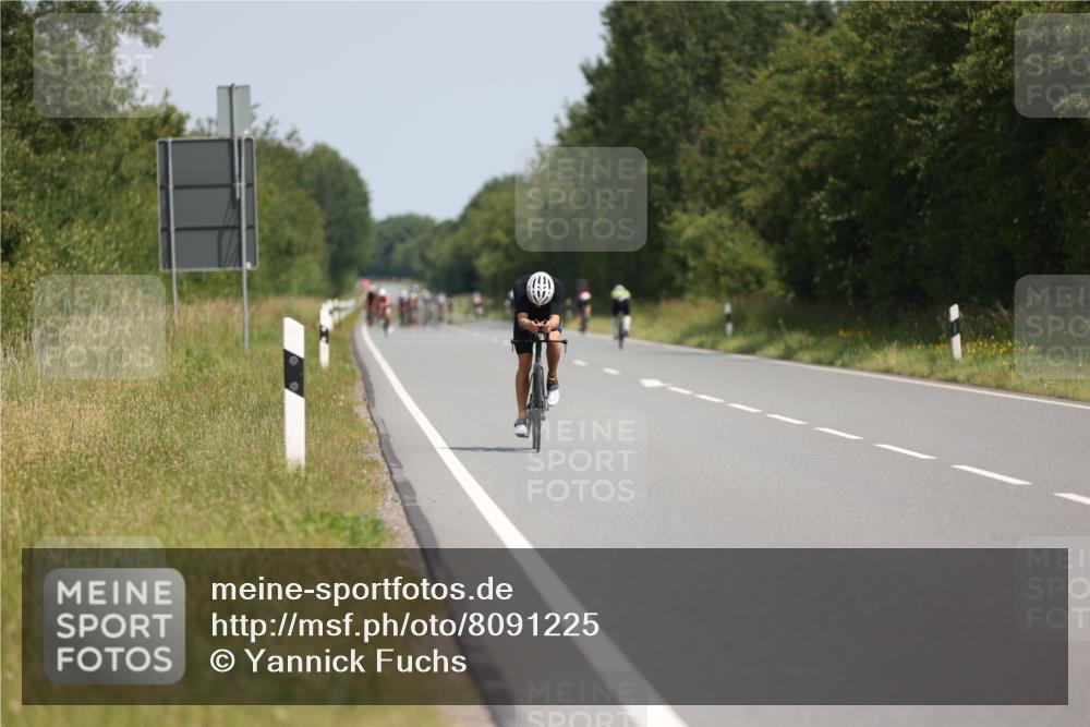 22.06.2025 - Viking Triathlon Yannick Fuchs http://msf.ph/oto/8091225 22.06.2025 11:53:18 Radfahren 189, 360, 535, 662 meine-sportfotos.de
