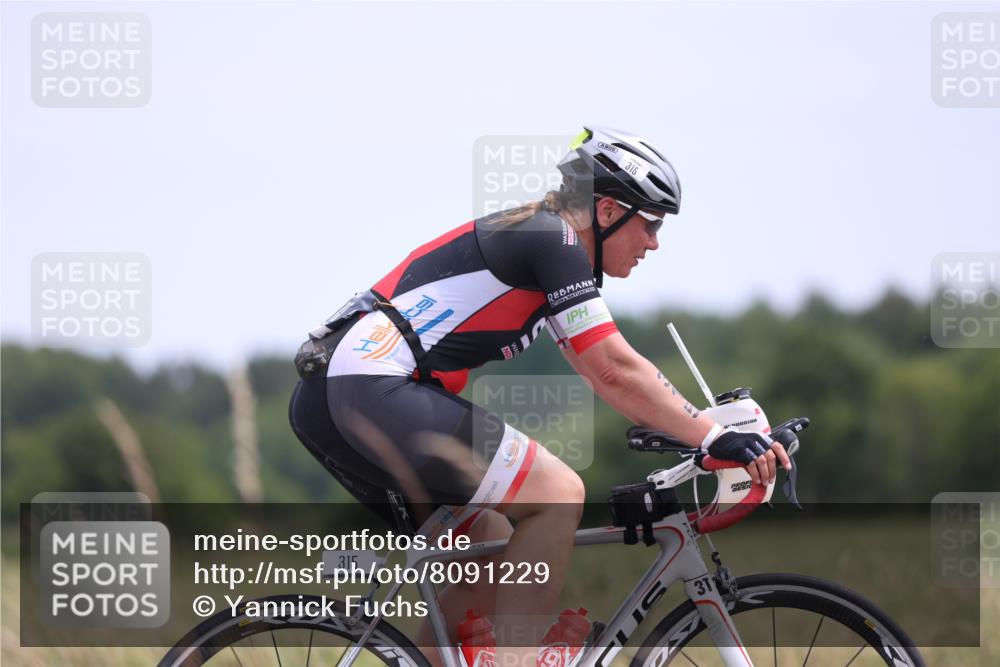 22.06.2025 - Viking Triathlon Yannick Fuchs http://msf.ph/oto/8091229 22.06.2025 13:27:44 Radfahren 315, 453 meine-sportfotos.de