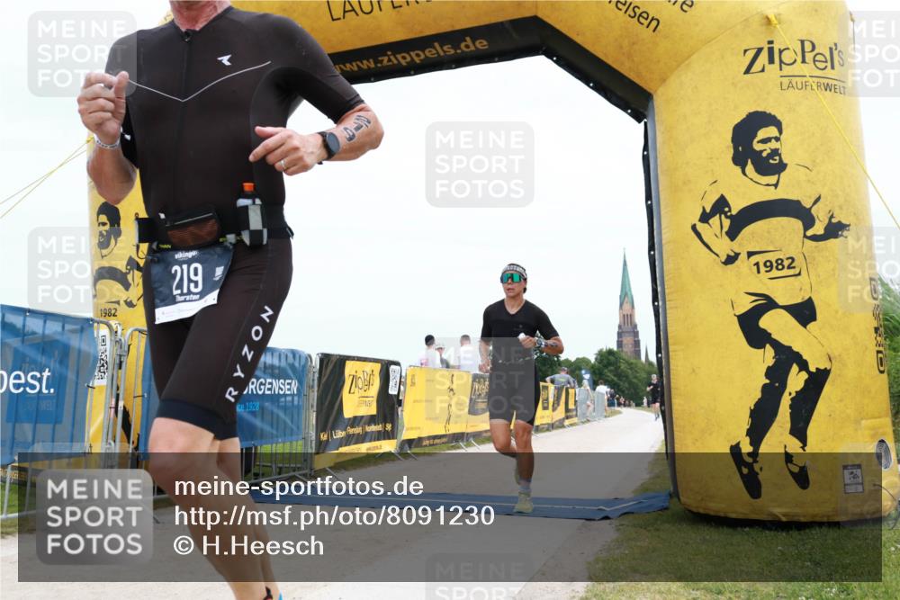 22.06.2025 - Viking Triathlon H.Heesch http://msf.ph/oto/8091230 22.06.2025 13:42:52 Laufen 219, 278 meine-sportfotos.de