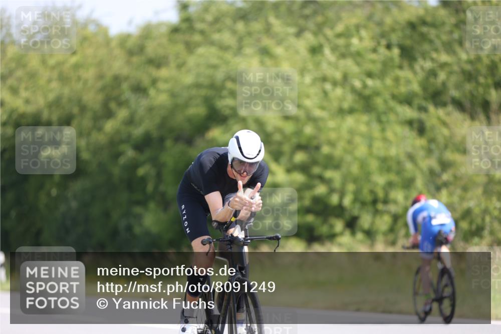 22.06.2025 - Viking Triathlon Yannick Fuchs http://msf.ph/oto/8091249 22.06.2025 11:09:10 Radfahren 15, 66, 159, 186, 199, 272, 327, 369, 447, 621, 627 meine-sportfotos.de