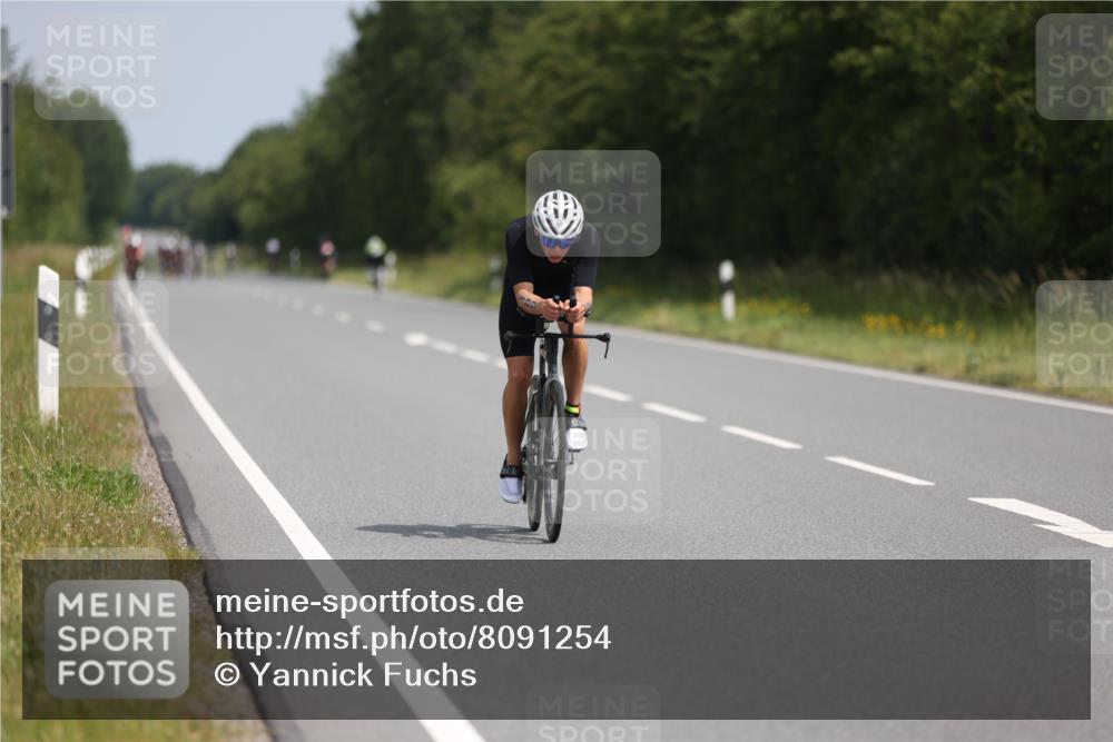 22.06.2025 - Viking Triathlon Yannick Fuchs http://msf.ph/oto/8091254 22.06.2025 11:53:20 Radfahren 148, 189, 360, 535, 662 meine-sportfotos.de