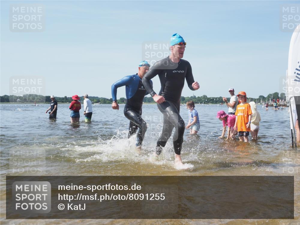 22.06.2025 - Viking Triathlon KatJ http://msf.ph/oto/8091255 22.06.2025 10:27:13 Schwimmen 52, 81, 623 meine-sportfotos.de
