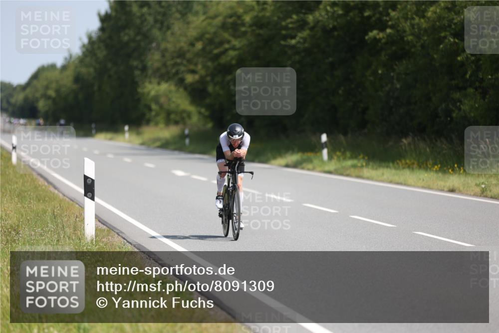 22.06.2025 - Viking Triathlon Yannick Fuchs http://msf.ph/oto/8091309 22.06.2025 11:10:16 Radfahren 393, 647 meine-sportfotos.de