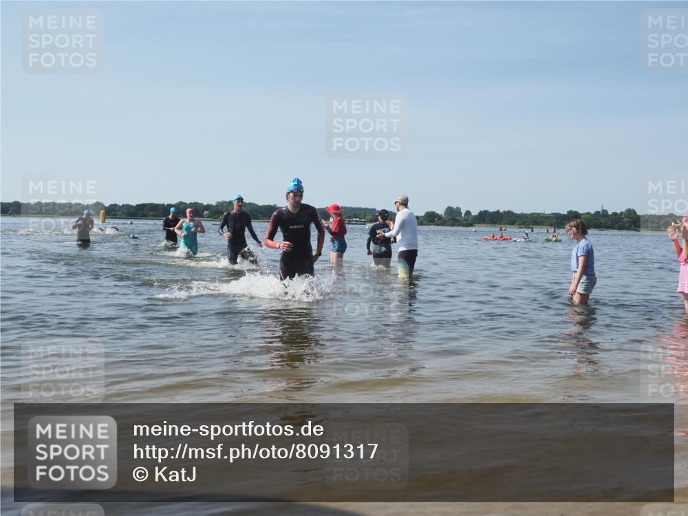 22.06.2025 - Viking Triathlon KatJ http://msf.ph/oto/8091317 22.06.2025 10:27:34 Schwimmen 1, 176, 272, 286, 611 meine-sportfotos.de