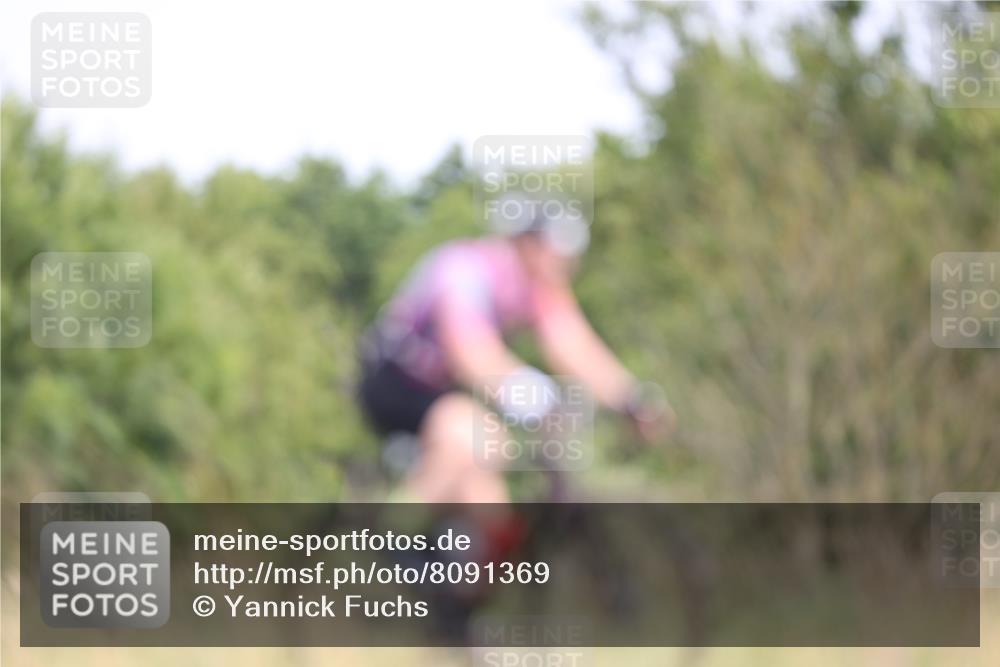 22.06.2025 - Viking Triathlon Yannick Fuchs http://msf.ph/oto/8091369 22.06.2025 13:28:04 Radfahren 405 meine-sportfotos.de