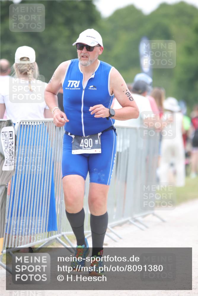 22.06.2025 - Viking Triathlon H.Heesch http://msf.ph/oto/8091380 22.06.2025 16:02:24 Laufen 102, 206, 283, 471, 490 meine-sportfotos.de