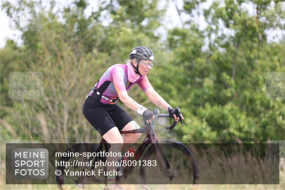 22.06.2025 - Viking Triathlon Yannick Fuchs http://msf.ph/oto/8091383 22.06.2025 13:28:04 Radfahren 405 meine-sportfotos.de