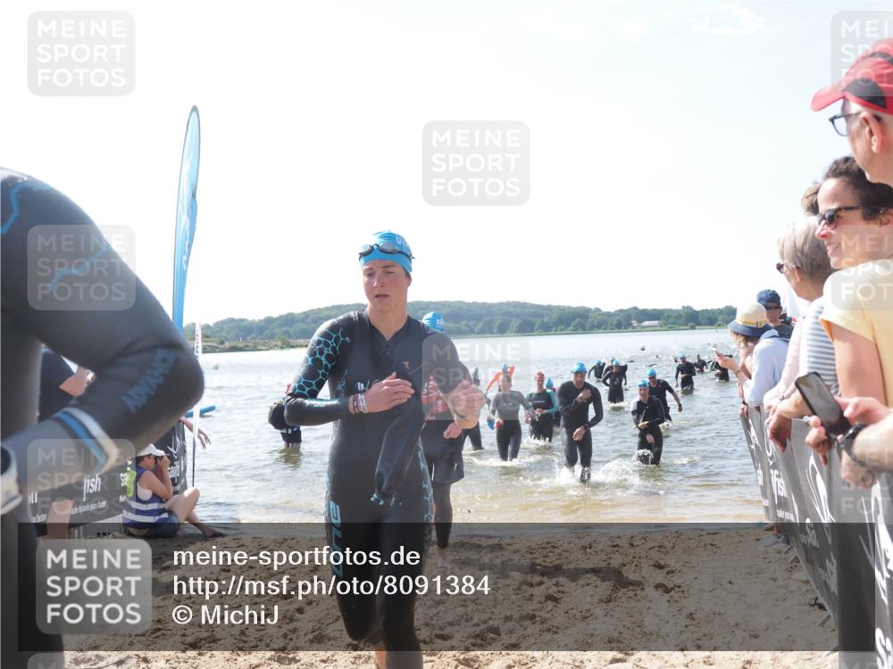 22.06.2025 - Viking Triathlon MichiJ http://msf.ph/oto/8091384 22.06.2025 10:38:37 Schwimmen 22, 85, 156, 164, 215, 269, 315, 327, 398, 419, 428, 509, 601, 603, 659 meine-sportfotos.de