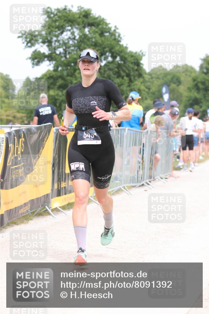 22.06.2025 - Viking Triathlon H.Heesch http://msf.ph/oto/8091392 22.06.2025 15:11:47 Laufen 549 meine-sportfotos.de