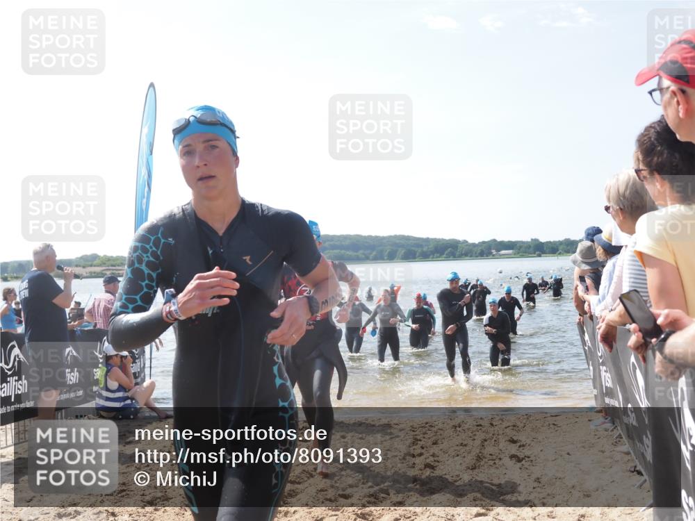 22.06.2025 - Viking Triathlon MichiJ http://msf.ph/oto/8091393 22.06.2025 10:38:38 Schwimmen 22, 85, 135, 156, 164, 215, 315, 327, 398, 419, 428, 601, 603, 659 meine-sportfotos.de