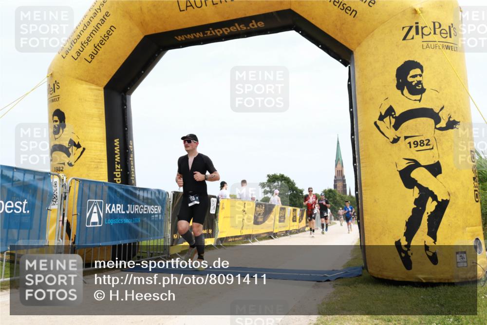 22.06.2025 - Viking Triathlon H.Heesch http://msf.ph/oto/8091411 22.06.2025 13:44:42 Laufen 103, 216, 506 meine-sportfotos.de