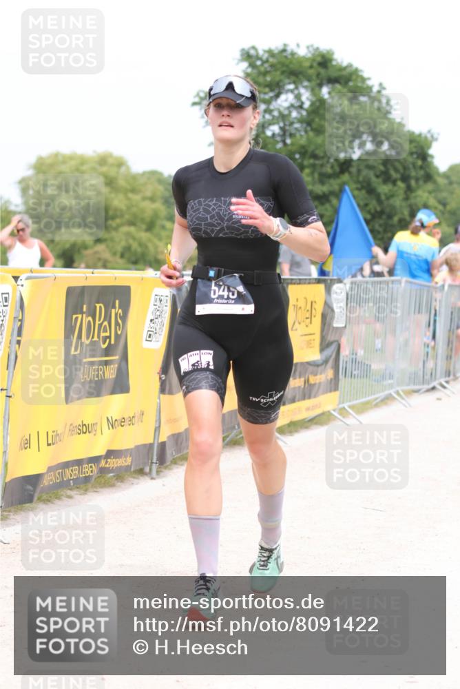 22.06.2025 - Viking Triathlon H.Heesch http://msf.ph/oto/8091422 22.06.2025 15:11:48 Laufen 283, 549 meine-sportfotos.de