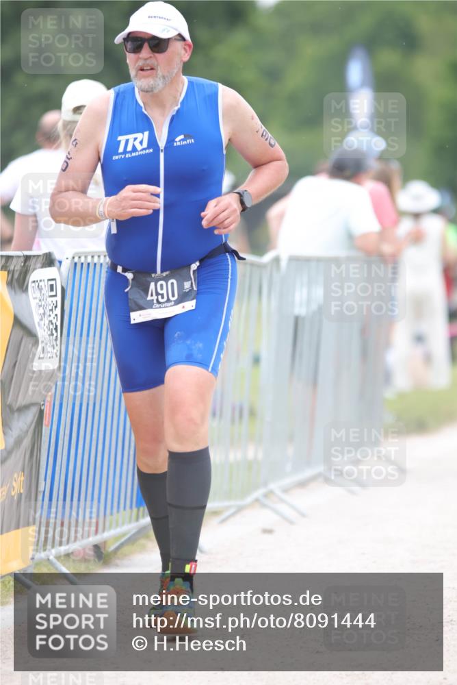 22.06.2025 - Viking Triathlon H.Heesch http://msf.ph/oto/8091444 22.06.2025 16:02:25 Laufen 102, 206, 471, 490 meine-sportfotos.de