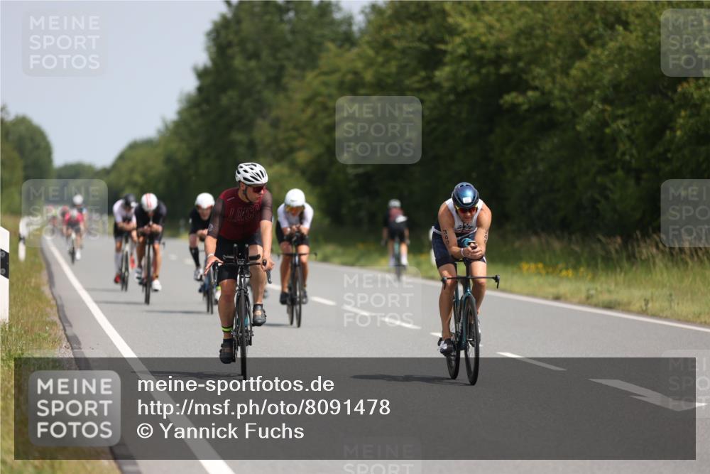 22.06.2025 - Viking Triathlon Yannick Fuchs http://msf.ph/oto/8091478 22.06.2025 11:53:44 Radfahren 4, 13, 173, 288, 309, 340, 444, 458, 462, 472, 484, 604 meine-sportfotos.de
