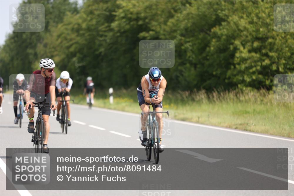 22.06.2025 - Viking Triathlon Yannick Fuchs http://msf.ph/oto/8091484 22.06.2025 11:53:44 Radfahren 4, 13, 173, 288, 309, 340, 444, 458, 462, 472, 484, 604 meine-sportfotos.de