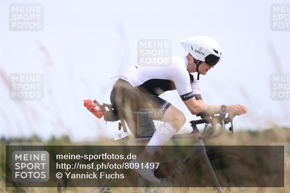 22.06.2025 - Viking Triathlon Yannick Fuchs http://msf.ph/oto/8091497 22.06.2025 13:28:19 Radfahren 97, 425 meine-sportfotos.de