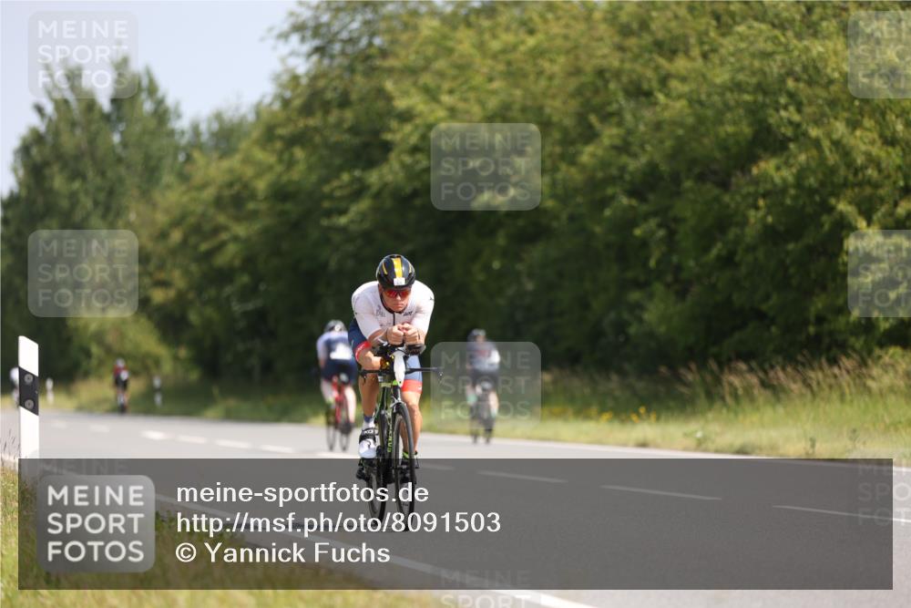 22.06.2025 - Viking Triathlon Yannick Fuchs http://msf.ph/oto/8091503 22.06.2025 11:10:53 Radfahren 329, 346, 637 meine-sportfotos.de
