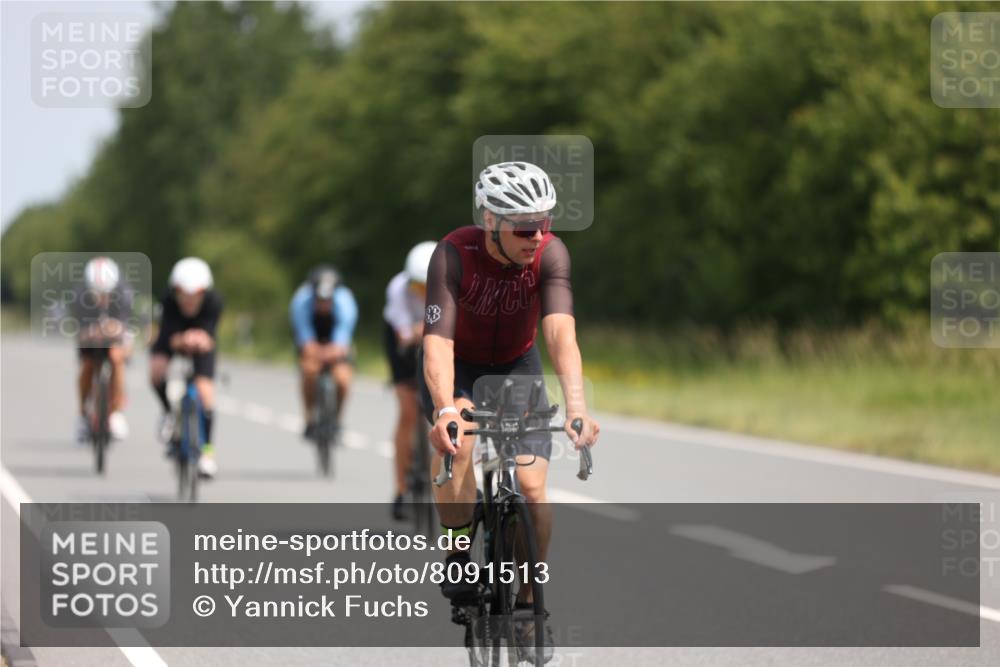 22.06.2025 - Viking Triathlon Yannick Fuchs http://msf.ph/oto/8091513 22.06.2025 11:53:46 Radfahren 4, 13, 173, 288, 309, 340, 359, 444, 458, 462, 472, 604 meine-sportfotos.de