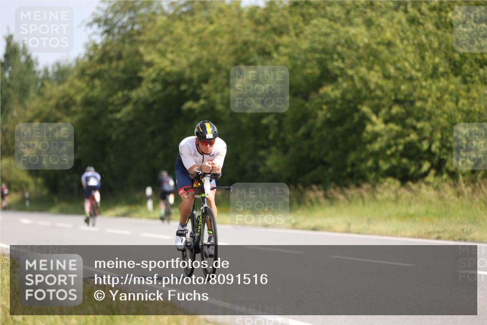22.06.2025 - Viking Triathlon Yannick Fuchs http://msf.ph/oto/8091516 22.06.2025 11:10:53 Radfahren 329, 346, 637 meine-sportfotos.de