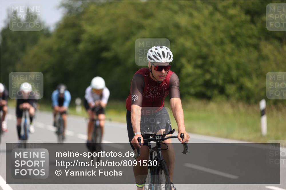 22.06.2025 - Viking Triathlon Yannick Fuchs http://msf.ph/oto/8091530 22.06.2025 11:53:46 Radfahren 4, 13, 173, 288, 309, 340, 359, 444, 458, 462, 472, 604 meine-sportfotos.de