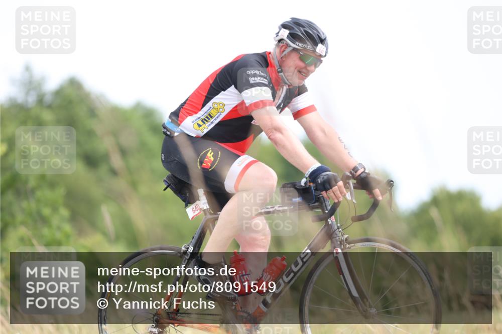 22.06.2025 - Viking Triathlon Yannick Fuchs http://msf.ph/oto/8091549 22.06.2025 13:28:32 Radfahren 26, 240, 321, 640 meine-sportfotos.de