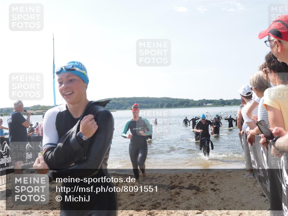 22.06.2025 - Viking Triathlon MichiJ http://msf.ph/oto/8091551 22.06.2025 10:38:44 Schwimmen 22, 26, 85, 135, 156, 164, 211, 215, 315, 327, 336, 601, 659 meine-sportfotos.de