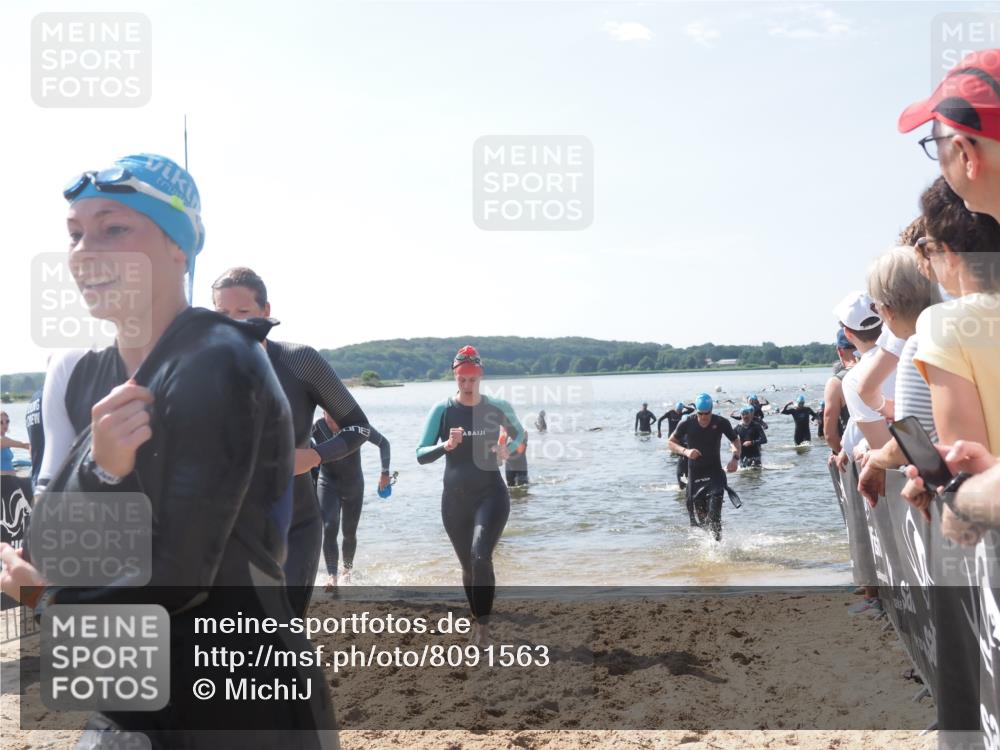 22.06.2025 - Viking Triathlon MichiJ http://msf.ph/oto/8091563 22.06.2025 10:38:45 Schwimmen 26, 85, 135, 156, 164, 210, 211, 215, 315, 327, 336, 601 meine-sportfotos.de
