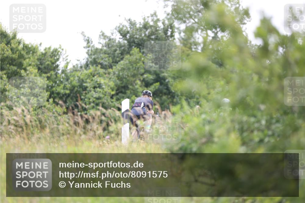 22.06.2025 - Viking Triathlon Yannick Fuchs http://msf.ph/oto/8091575 22.06.2025 13:28:42 Radfahren 240 meine-sportfotos.de