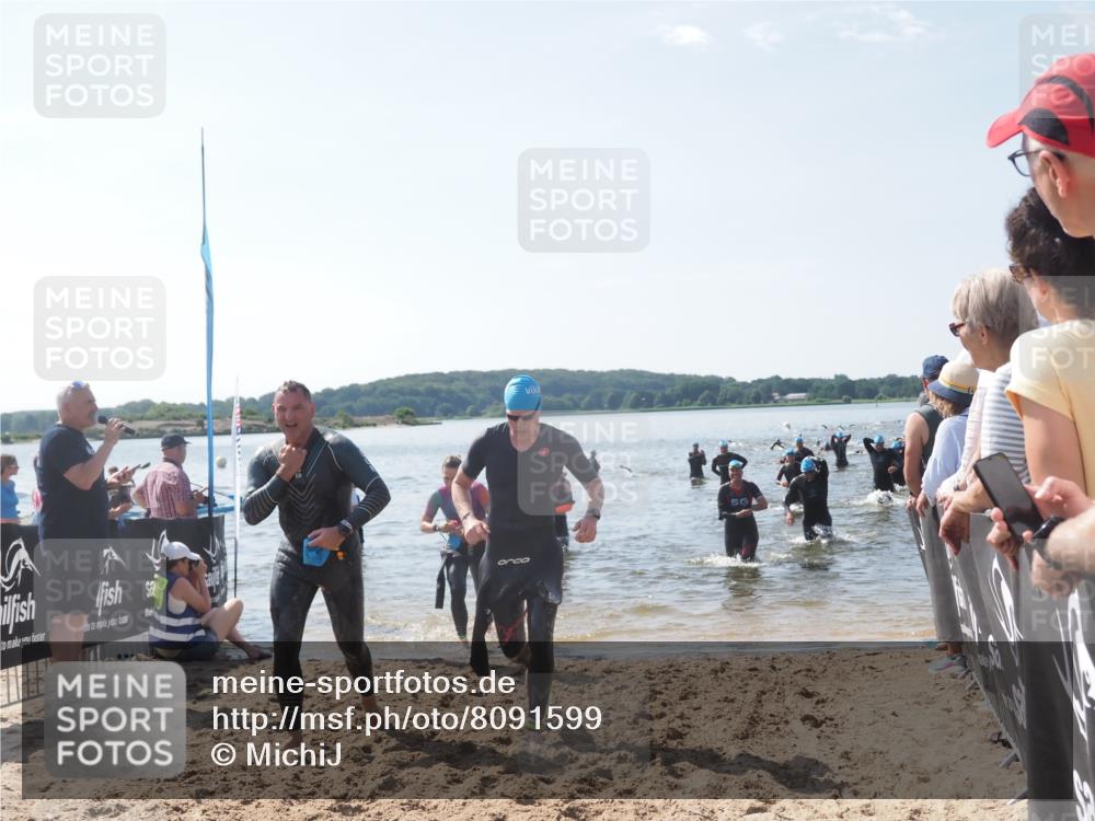22.06.2025 - Viking Triathlon MichiJ http://msf.ph/oto/8091599 22.06.2025 10:38:47 Schwimmen 26, 40, 57, 85, 135, 156, 164, 210, 211, 215, 315, 327, 336 meine-sportfotos.de