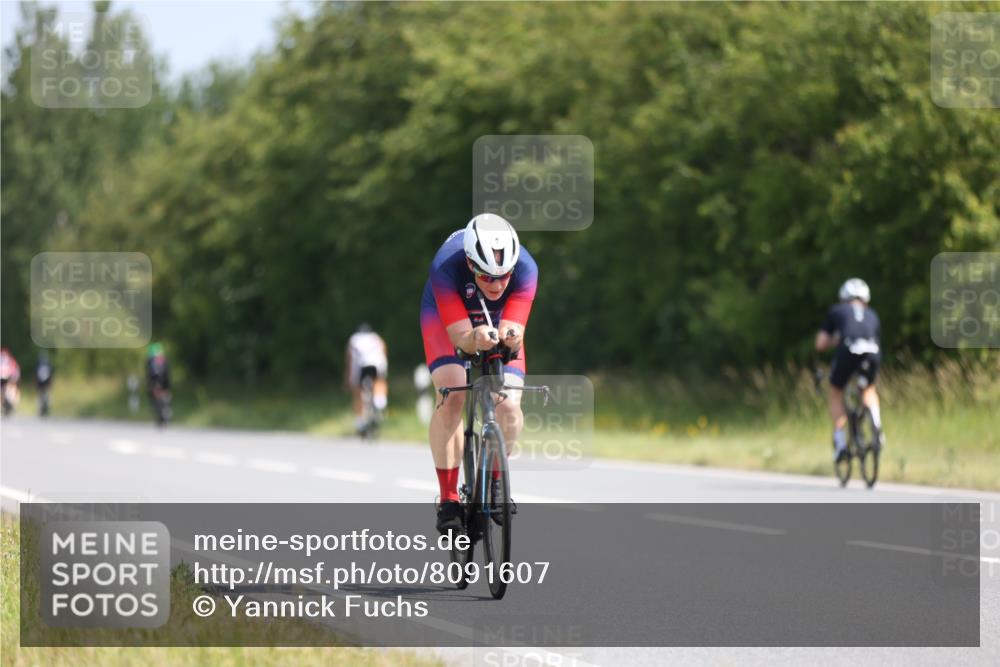 22.06.2025 - Viking Triathlon Yannick Fuchs http://msf.ph/oto/8091607 22.06.2025 11:11:39 Radfahren 11, 33, 152, 217, 604, 648 meine-sportfotos.de