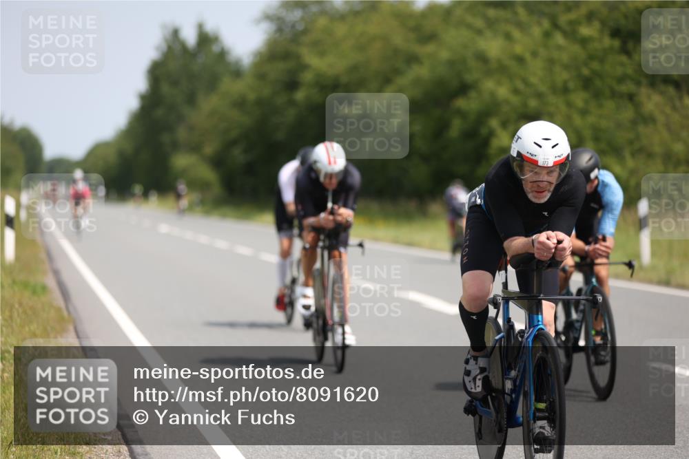 22.06.2025 - Viking Triathlon Yannick Fuchs http://msf.ph/oto/8091620 22.06.2025 11:53:48 Radfahren 4, 13, 173, 181, 288, 340, 359, 444, 458, 462, 472, 604 meine-sportfotos.de