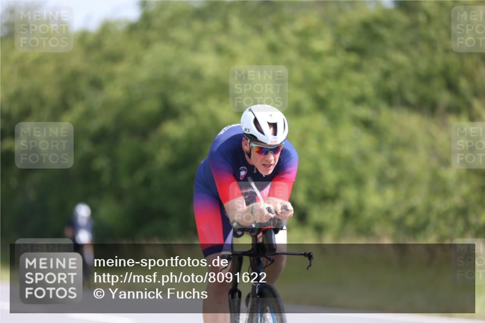 22.06.2025 - Viking Triathlon Yannick Fuchs http://msf.ph/oto/8091622 22.06.2025 11:11:40 Radfahren 11, 33, 152, 217, 604, 648 meine-sportfotos.de