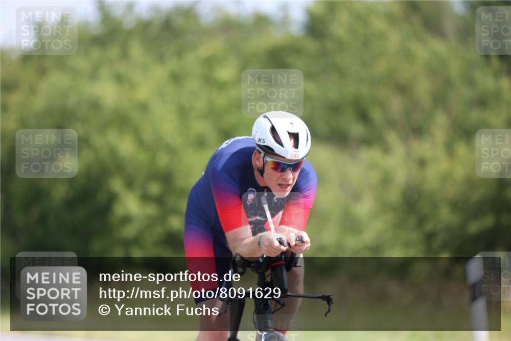22.06.2025 - Viking Triathlon Yannick Fuchs http://msf.ph/oto/8091629 22.06.2025 11:11:40 Radfahren 11, 33, 152, 217, 604, 648 meine-sportfotos.de