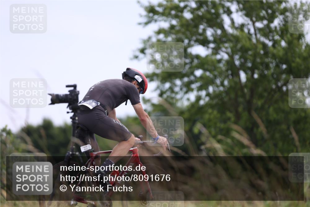 22.06.2025 - Viking Triathlon Yannick Fuchs http://msf.ph/oto/8091676 22.06.2025 13:29:09 Radfahren 48, 76, 222 meine-sportfotos.de
