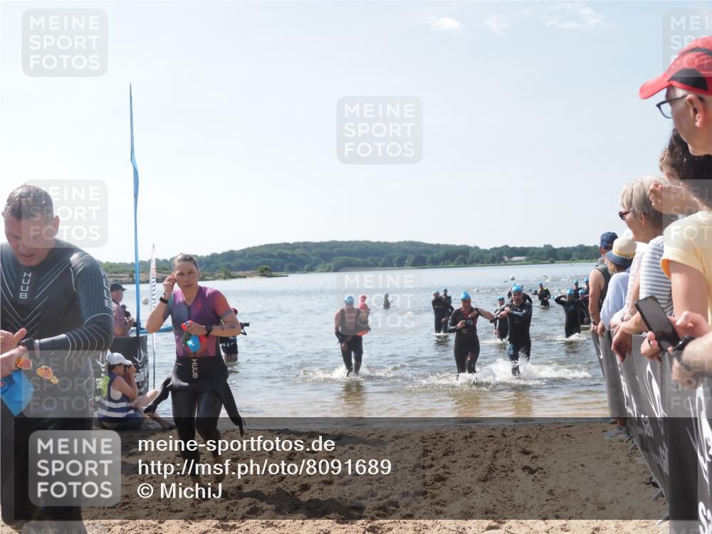 22.06.2025 - Viking Triathlon MichiJ http://msf.ph/oto/8091689 22.06.2025 10:38:50 Schwimmen 26, 40, 57, 135, 164, 185, 210, 211, 215, 315, 327, 336, 408, 416 meine-sportfotos.de
