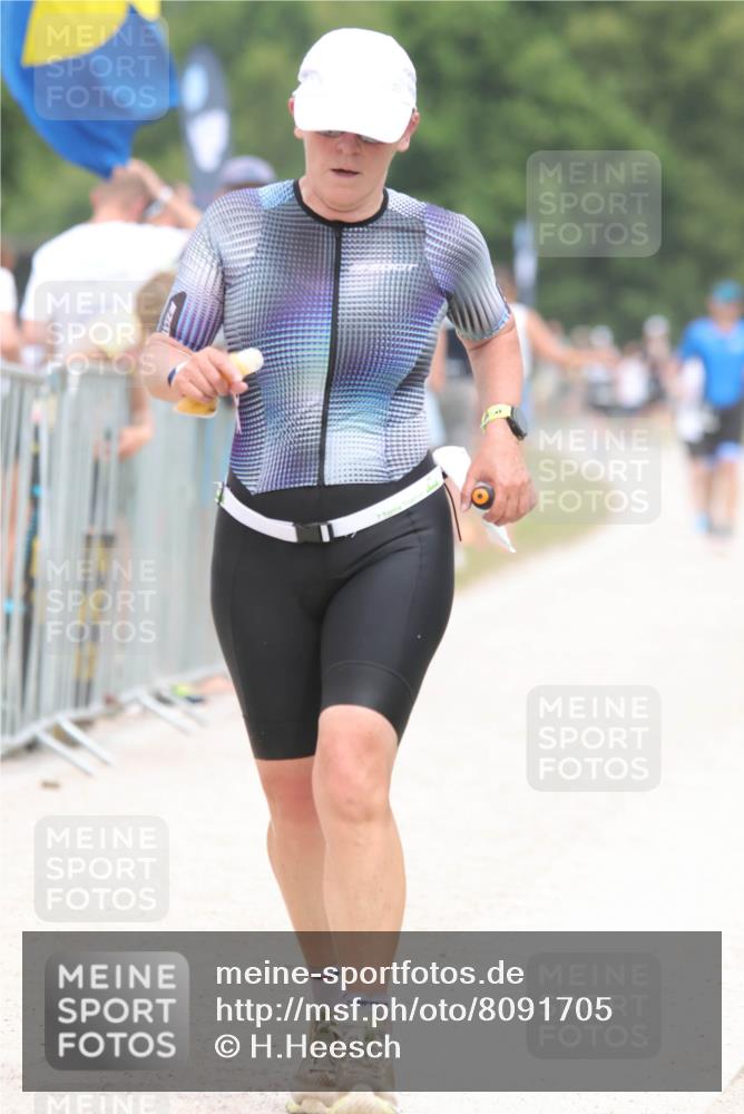 22.06.2025 - Viking Triathlon H.Heesch http://msf.ph/oto/8091705 22.06.2025 15:12:18 Laufen 43, 454, 643 meine-sportfotos.de