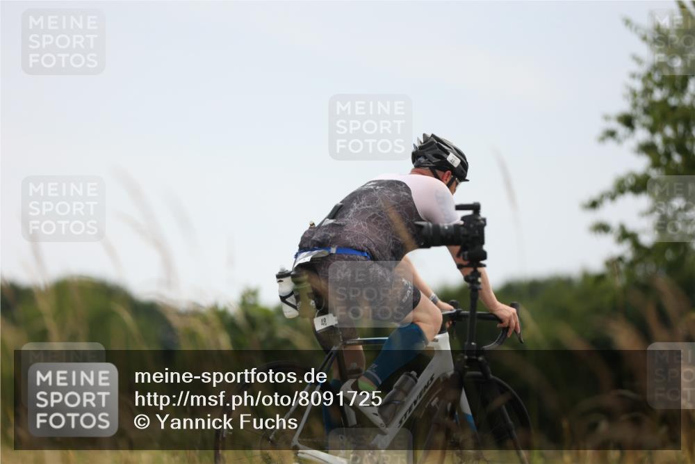 22.06.2025 - Viking Triathlon Yannick Fuchs http://msf.ph/oto/8091725 22.06.2025 13:29:16 Radfahren 48, 76 meine-sportfotos.de